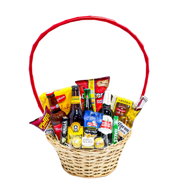 Cesta com cerveja com aperitivos para presentear