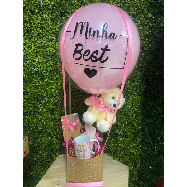 cesta box amiga com pelúcia, chocolates e balão personalizado