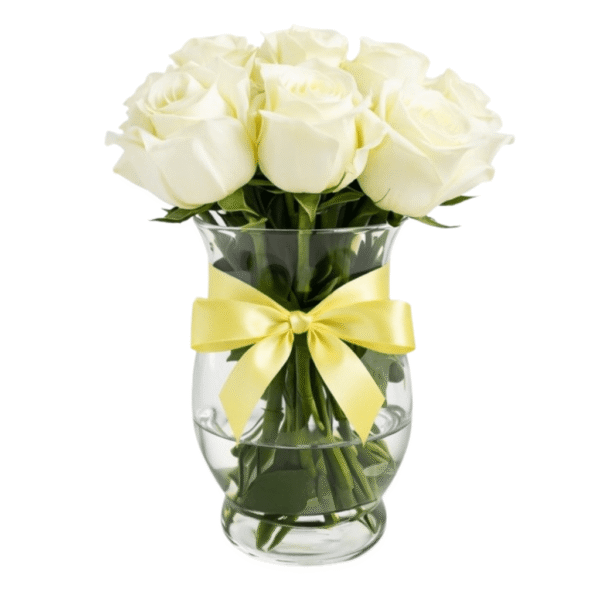 vaso de vidro com rosas brancas para presentear em datas especiais