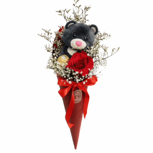 buque no cone com rosa importada e pelucia para presentear
