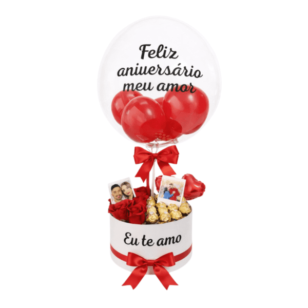 box romantica com rosas, bombons ferrero, fotos polaroid e bubble personalizado para presentear esposa ou namorada