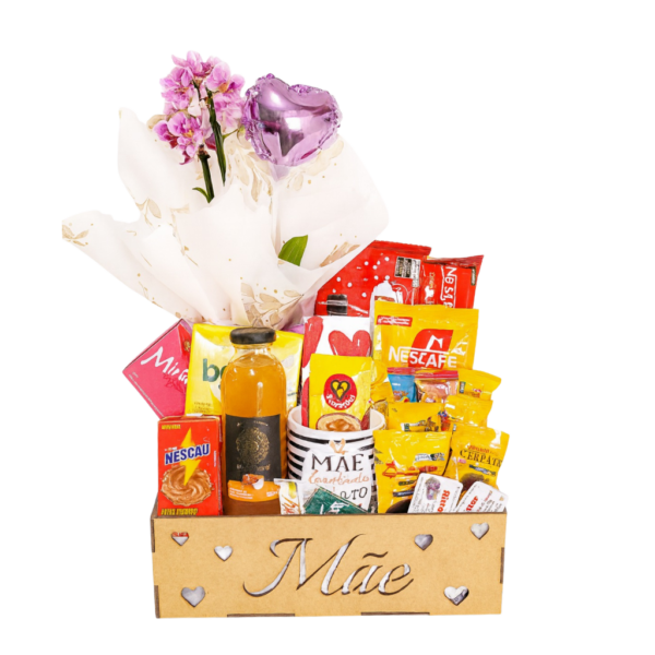 cesta de café da manhã para presentear no aniversário